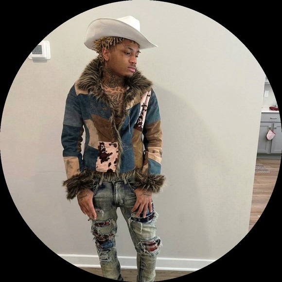 Meet your Posher, Paula - Picture 1 of 1